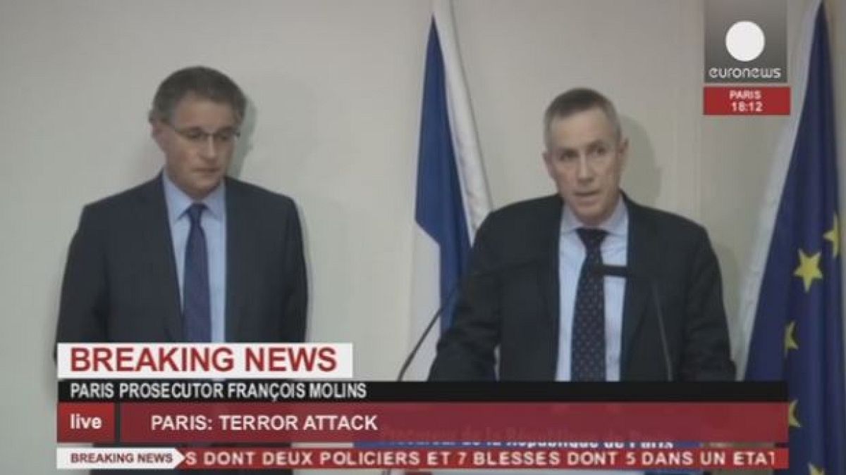 El fiscal de París habla de al menos dos individuos gritando "venganza al profeta" en el atentado contra 'Charlie Hebdo'
