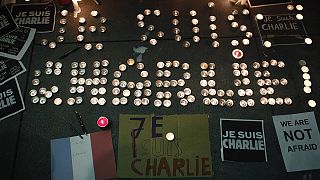 برگزاری گردهمایی و ادای احترام برای قربانیان حمله تروریستی به شارلی ابدو