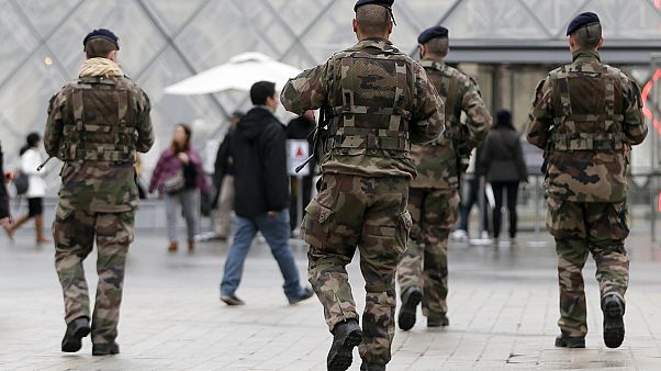 Γαλλία: Εντοπίστηκαν οι δράστες του μακελειού Γαλλία: Εντοπίστηκαν οι δράστες του μακελειού