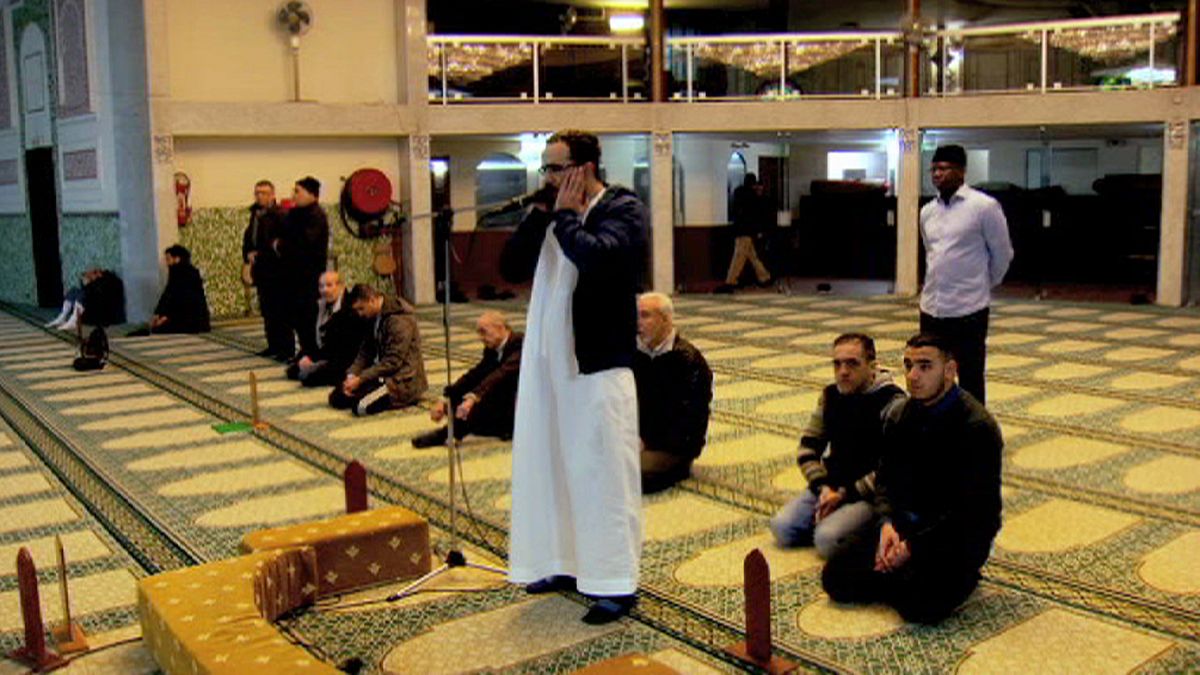 Бельгийские мусульмане осуждают теракт в Париже