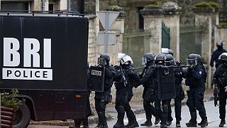 Manhunt intensifies for Charlie Hebdo suspects