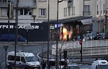 Französische Behörden fahnden weiter nach Unterstützern islamistischer Terroristen - Freundin von Geiselnehmer angeblich in Syrien