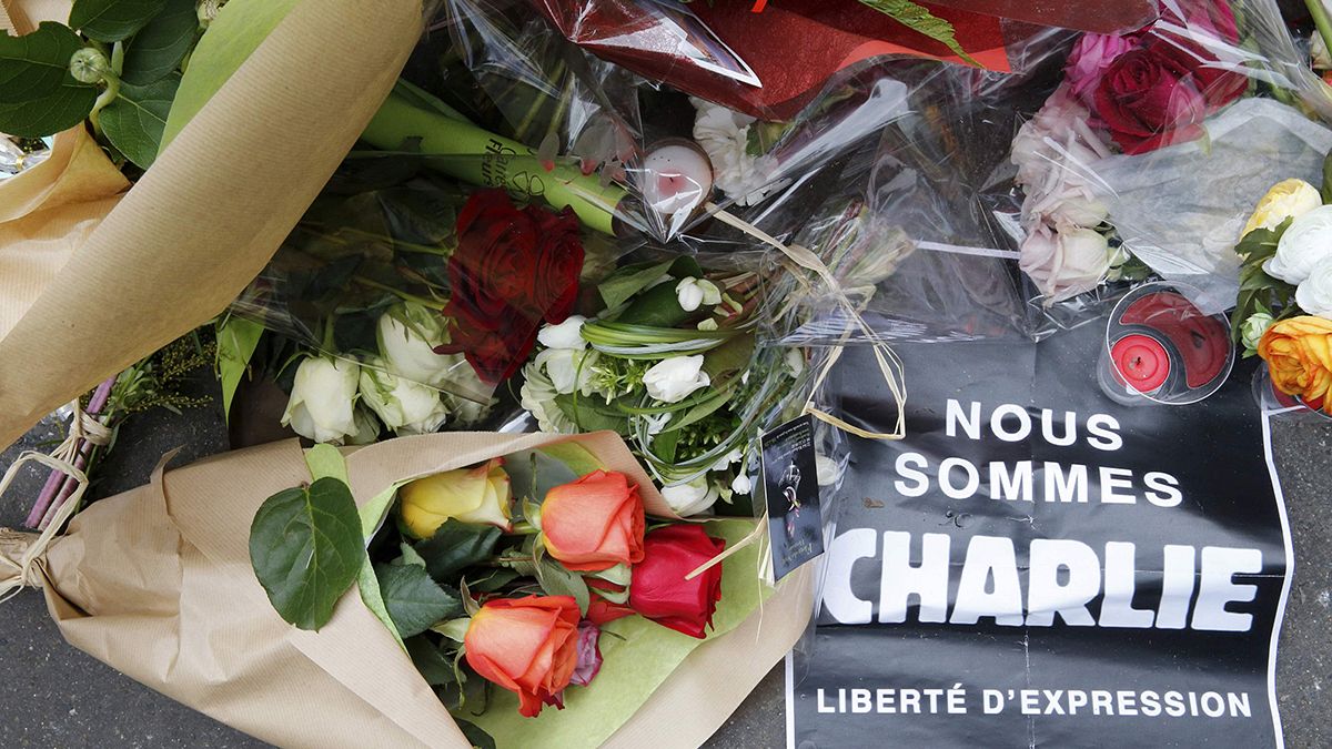 Attentats parisiens : un long WE de commémorations.