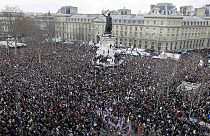 زنده: راهپیمایی بزرگ پاریس آغاز شد