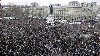 H μεγάλη πορεία στο Παρίσι ενάντια στην τρομοκρατία - #jesuischarlie φώναξαν περισσότερο από 1,5 εκατομμύριο