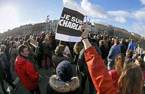 Francia: imponenti manifestazioni anche in provincia, 300.000 a Lione