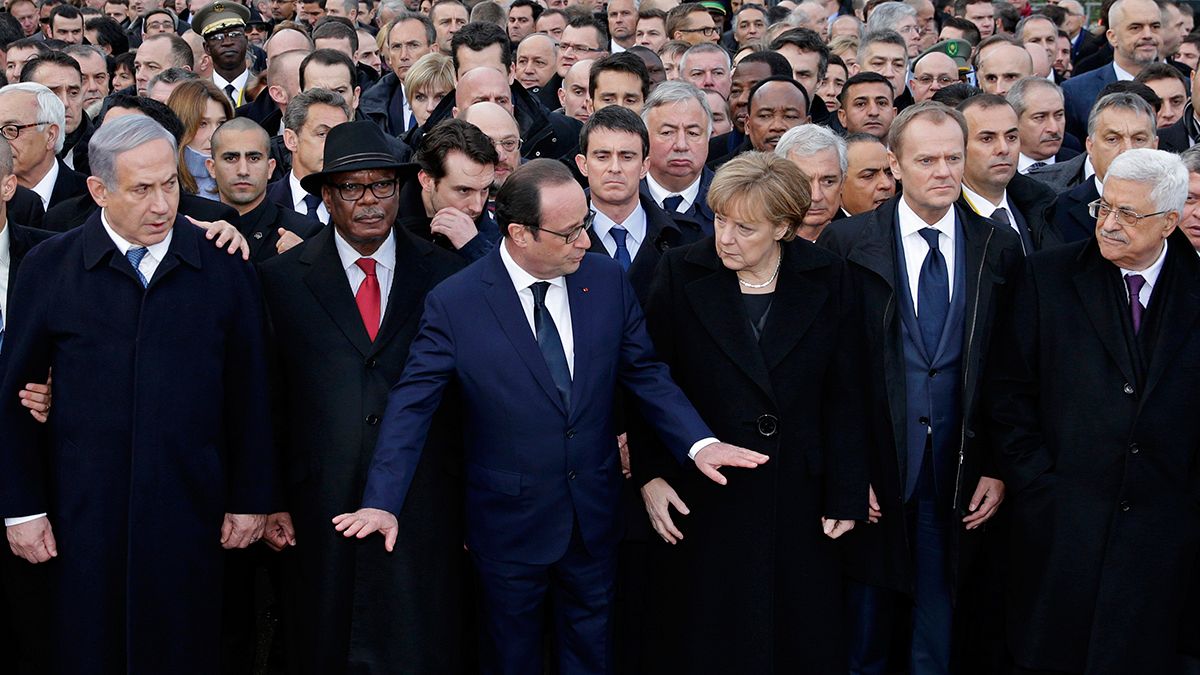 Charlie Hebdo: ¿Benjamín Netanyahu "se invitó" a la marcha de París?