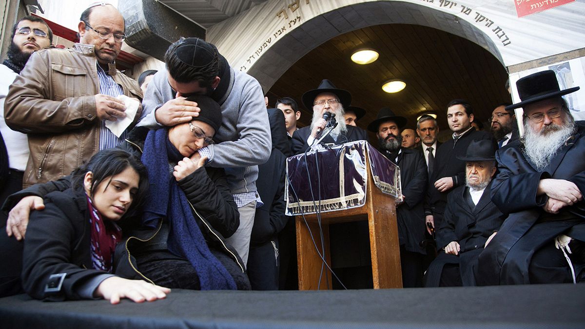 الجالية اليهودية التونسية في حداد اثر اعتداءات باريس