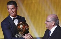 Cristiano vence a Blatter y Platini