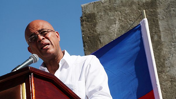 Гаити: парламент распущен, оппозиция требует отставки президента Гаити: парламент распущен, оппозиция требует отставки президента