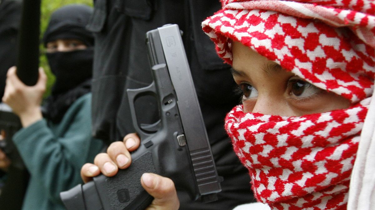 Hogyan lesz egy gyerekből terrorista?
