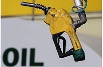 El efecto dominó de la caída del precio del petróleo