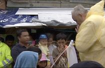 Pope battles wind and rain during visit to the Philippines