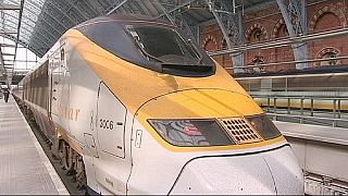 توقف حركة القطارات "يوروستار" الرابطة بين فرنسا و بريطانيا، بسبب رصد دخان في نفق "يوروتانل" تحت بحر المانش