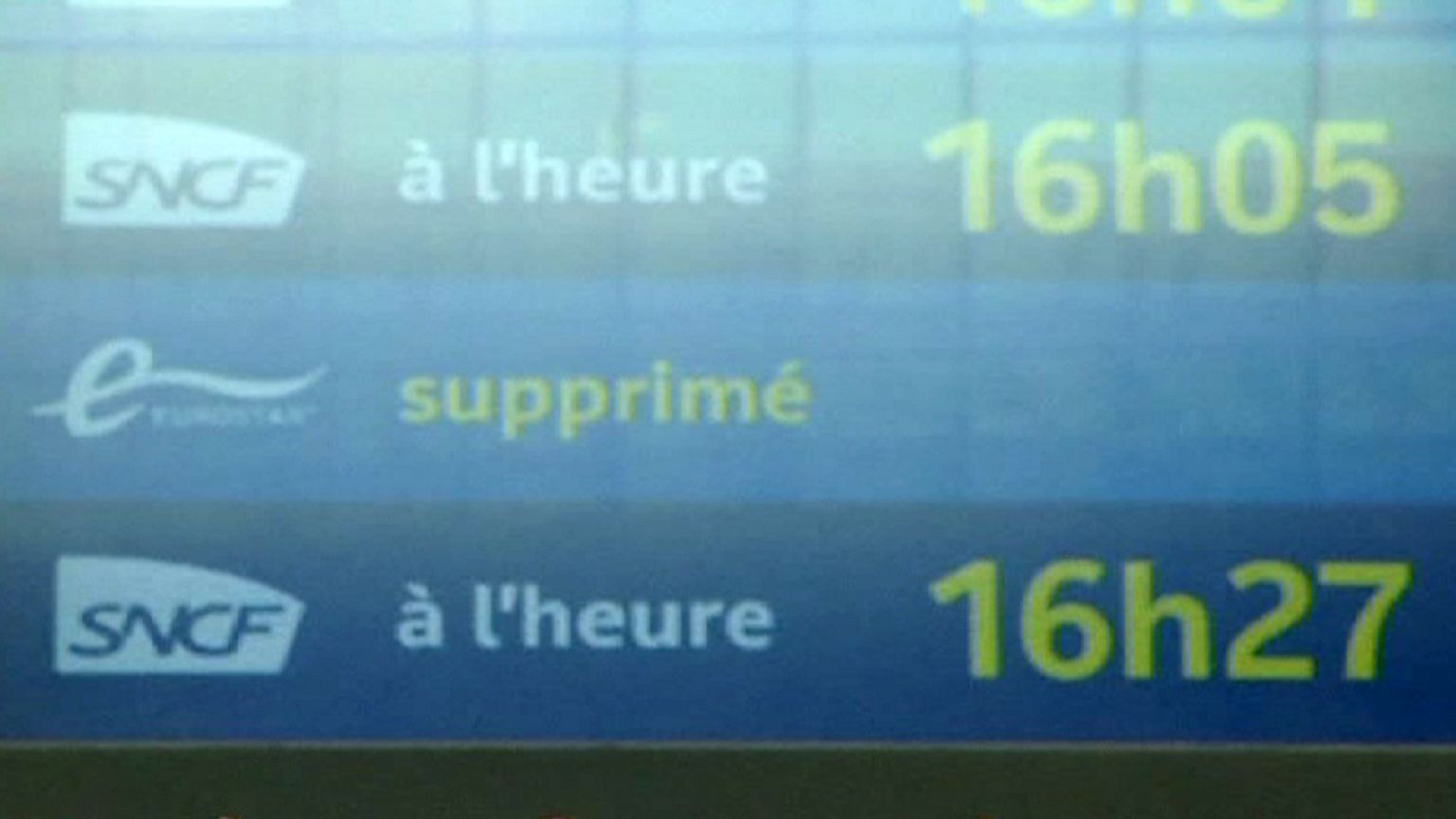 Brennender Laster im Eurotunnel stoppt Zugverkehr unter Ärmelkanal
