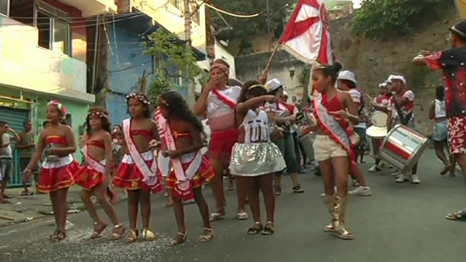 First rehearsals for Rio Carnival 2015 get underway