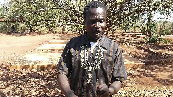 Ongwen all'Aja: il capo militare dei ribelli ugandesi sarà processato per crimini di guerra Ongwen all'Aja: il capo militare dei ribelli ugandesi sarà processato per crimini di guerra