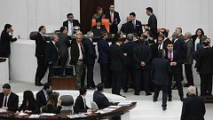 Yüce Divan kararında ihanet suçlaması