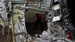 AirAsia: Εντατικοποιούνται οι έρευνες στη θάλασσα της Ιάβας