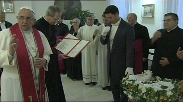 Pope Francis blesses lambs for feast of St. Agnes