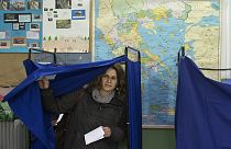 Yunanistan kritik seçimler için sandık başında