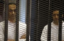 Egito: Filhos de Mubarak foram libertados