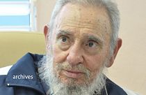 Cuba: Fidel Castro não confia nos EUA mas apoia solução pacífica