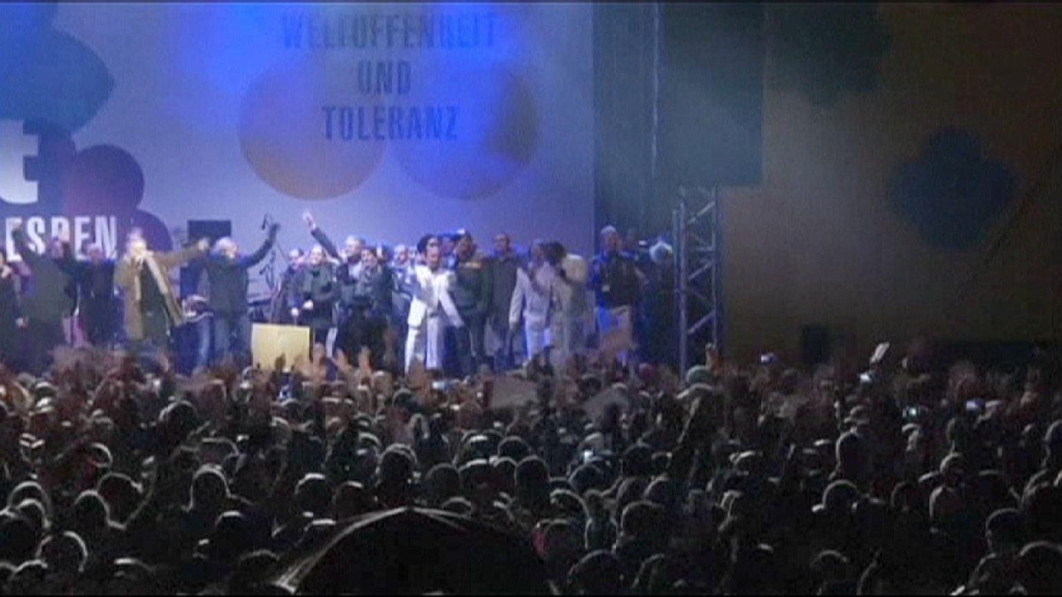 Almanya'da tolerans için rock konseri