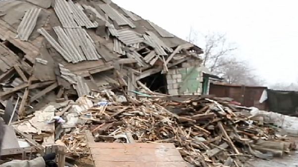 Ucraina: Euronews a Popasna, tra macerie e gente in fuga Ucraina: Euronews a Popasna, tra macerie e gente in fuga