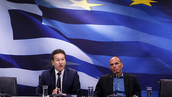 Gregos querem discutir interesses da Grécia na Europa Gregos querem discutir interesses da Grécia na Europa