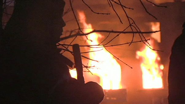 Ουκρανία: Μαίνονται οι μάχες στο Ντόνετσκ - Δεκάδες νεκροί Ουκρανία: Μαίνονται οι μάχες στο Ντόνετσκ - Δεκάδες νεκροί