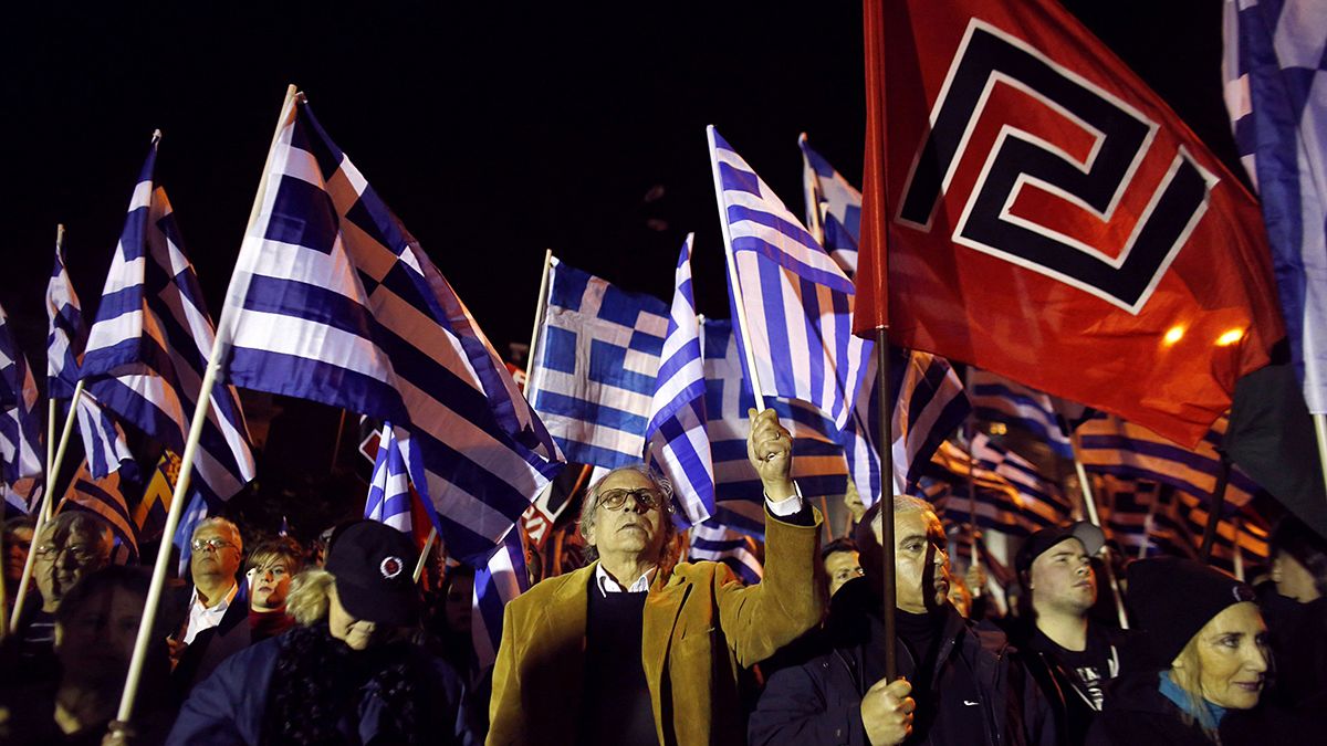 المناهضون للفاشية في اليونان يتظاهرون ضد تطرف حزب "الفجر الذهبي"