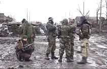 Сепаратисты заявляют о мобилизации в Донбассе. Жители бегут из Дебальцево