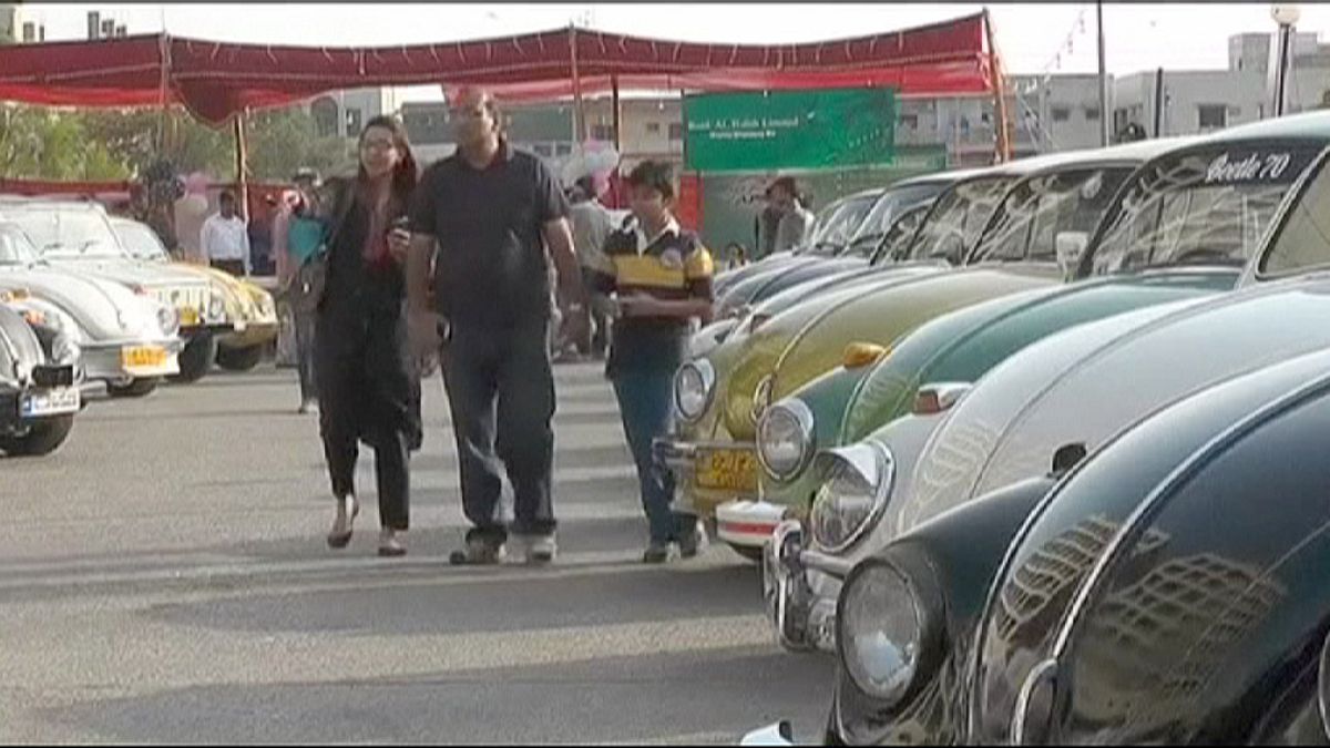 Пакистан: третье ежегодное авто-шоу Фольксваген