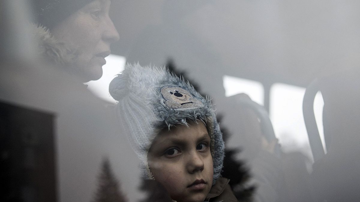 Ostukraine: Flüchtlingsstrom aus umkämpftem Debalzewe