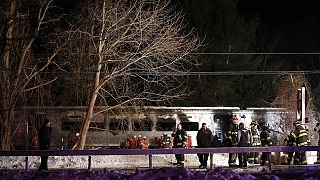 Siete muertos en la colisión de un tren con un vehículo en Nueva York