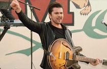 Latino superstar Juanes to sing in Spanish at Grammys