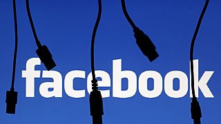 «Κατασκοπία» μέσω Facebook;  Μπορεί να φέρει ζήλεια και κατάθλιψη!