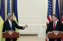 Kerry aboga en Kiev por una solución diplomática para el este de Ucrania