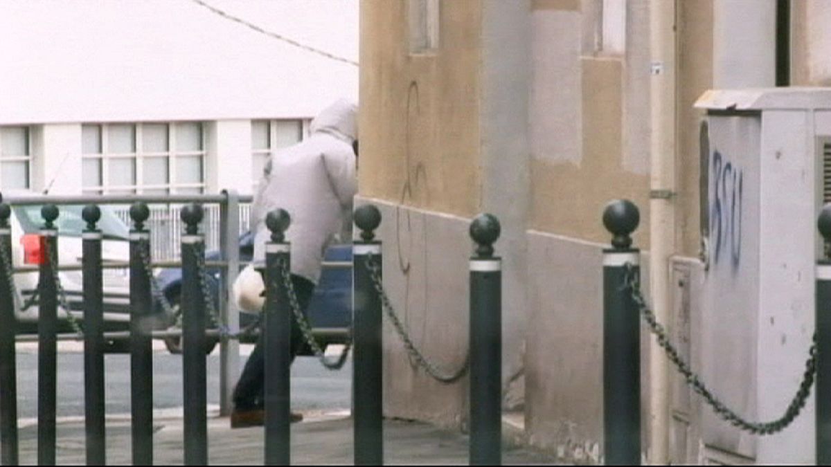 Strong winds sweep people off their feet in Trieste, Italy