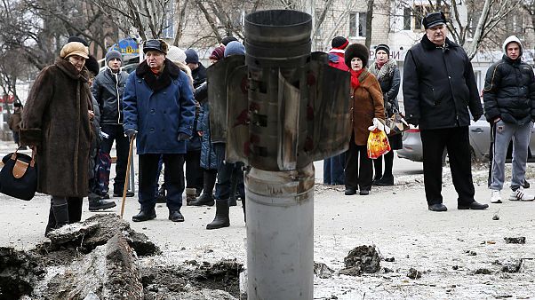 Ukraine troops and rebels wage counter-offensives ahead of talks Ukraine troops and rebels wage counter-offensives ahead of talks