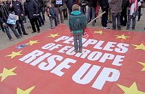 De Bruxelles à Athènes, mobilisation anti-austérité et pro-Tsipras
