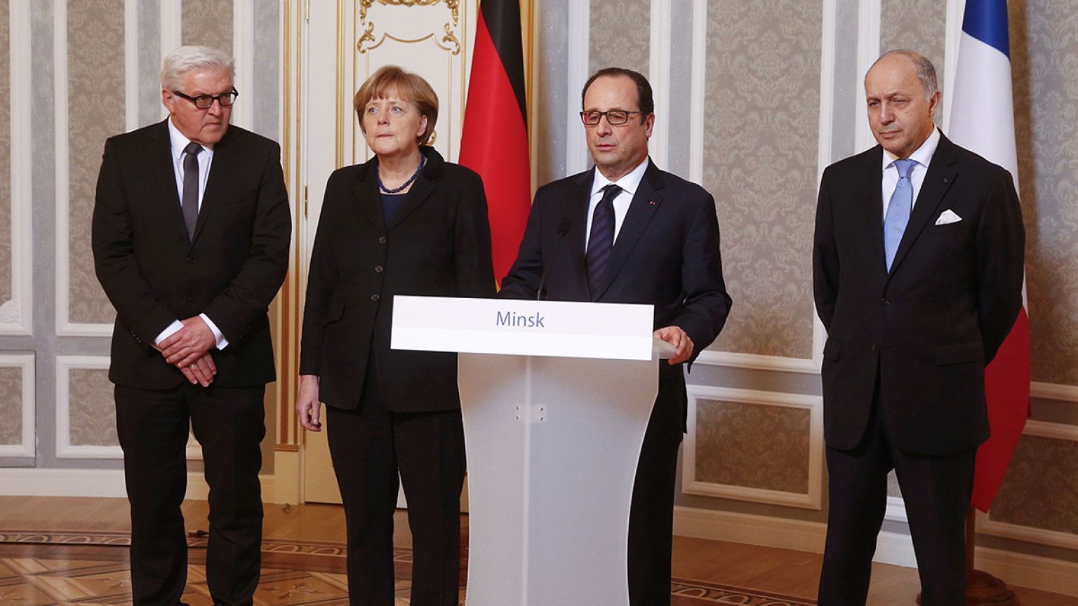 Ukraine : de l'espoir mais pas d'euphorie, après Minsk 2