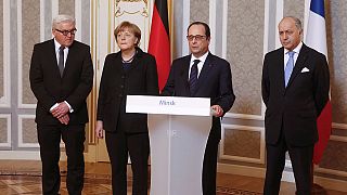 Almanya ve Fransa liderleri Minsk anlaşmasına ihtiyatlı yaklaşıyor
