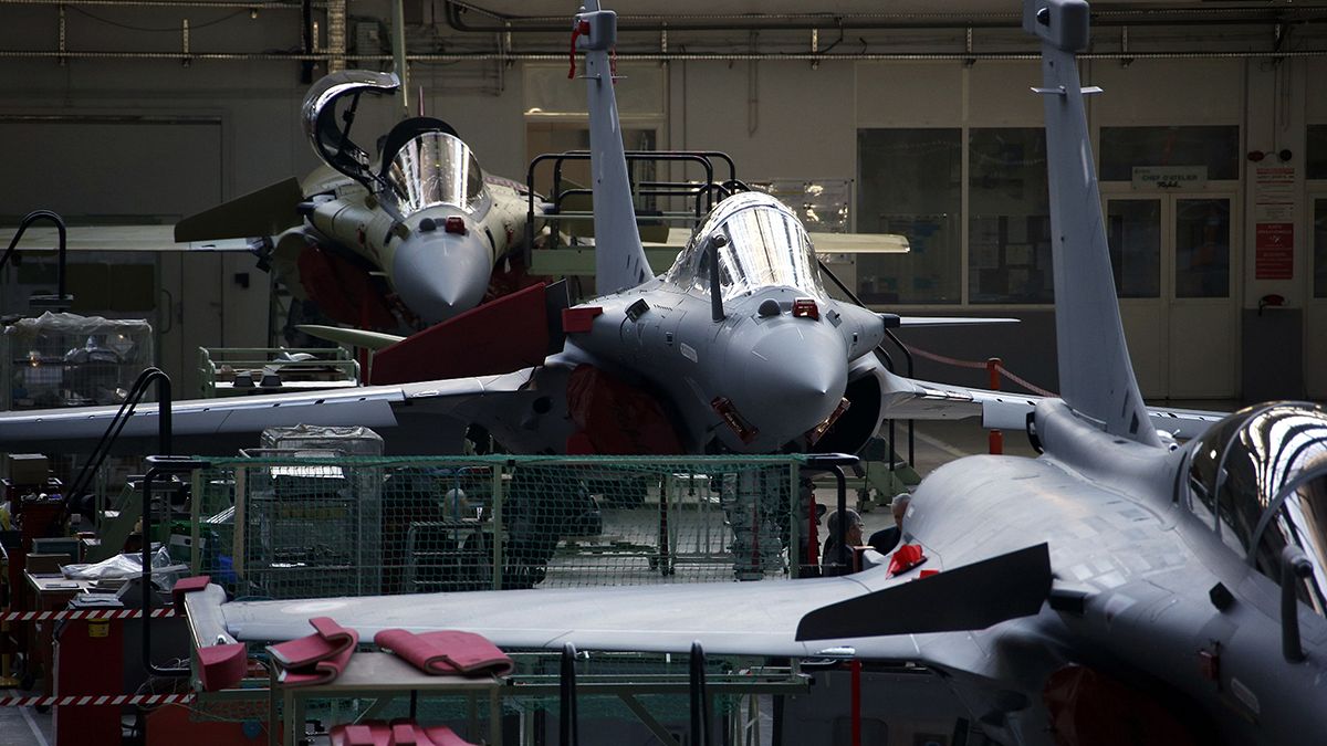 فرنسا تنجح في بيع طائرات رافال لمصر بقيمة 5 مليارات يورو