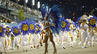 Le Roi Momo ouvre le Carnaval de Rio