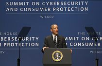 باراك أوباما يوقع وثيقة الأمن الإلكتروني