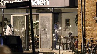 Polícia abate suspeito depois de dois tiroteios em Copenhaga