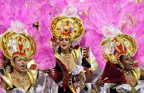 A brazil recesszió elérte a riói karnevált is – a szamba persze a régi!