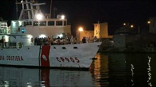 More than 2,000 boat migrants are brought to Sicily during a weekend of rescues